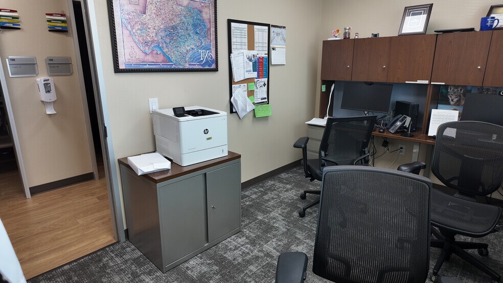 More Photos Of 2401 FM 646, Dickinson Medical For Sale