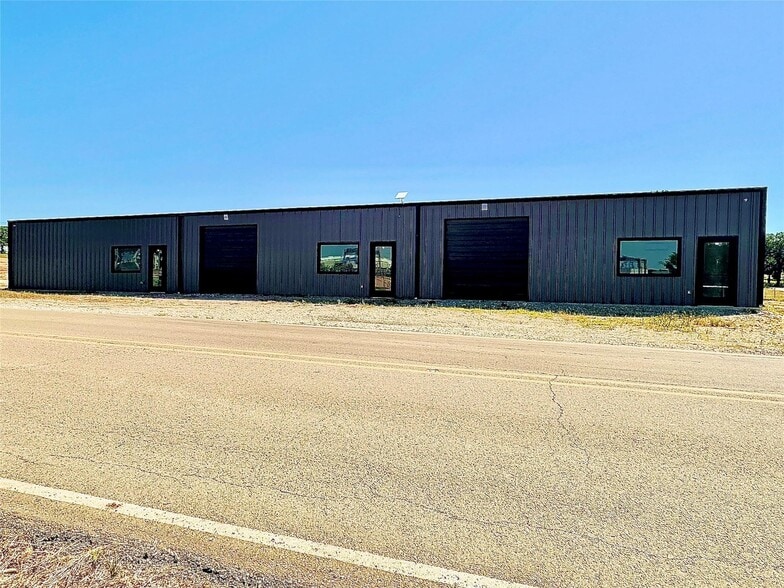 Primary Photo Of 4916 Fairview Rd, Millsap Warehouse For Lease
