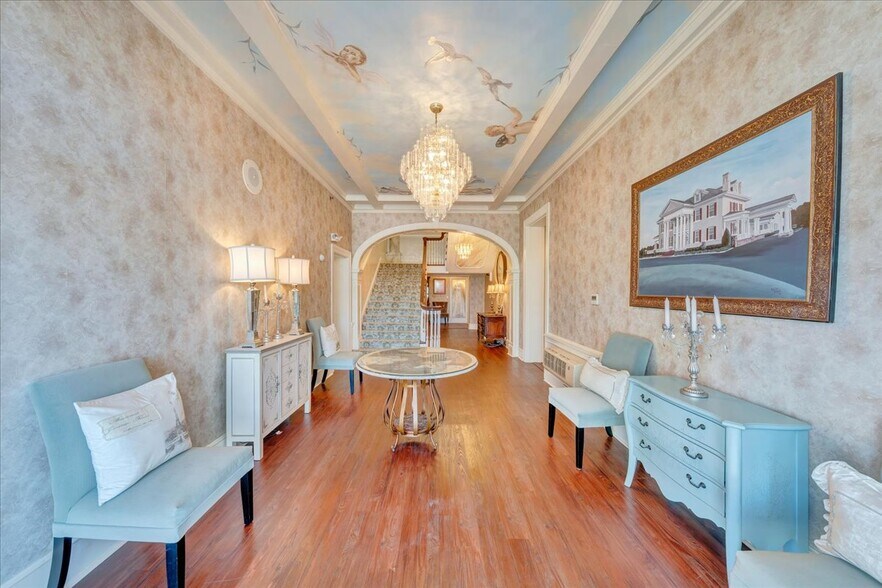 More Photos Of 812 E Main St, Bedford Lodge Meeting Hall For Sale