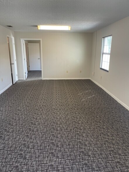 More Photos Of 5620 E Fowler Ave, Temple Terrace Office For Lease
