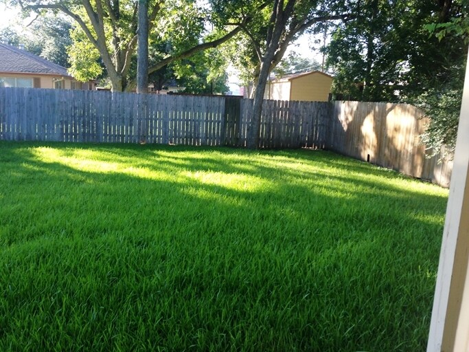 More Photos Of 1105 N Meyer Rd, Seabrook Office For Sale