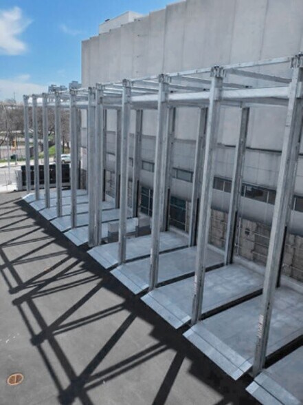 More Photos Of 230 E 128th St, New York Flex For Lease