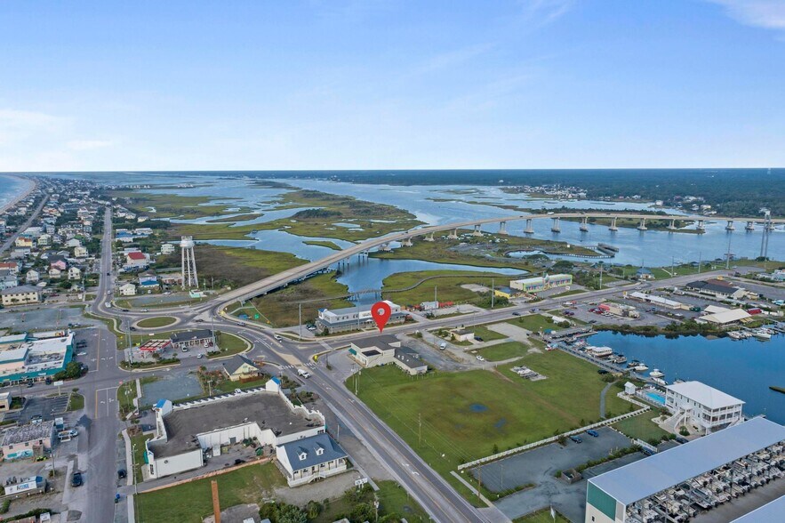 More Photos Of 404 Roland Ave, Surf City Restaurant For Sale
