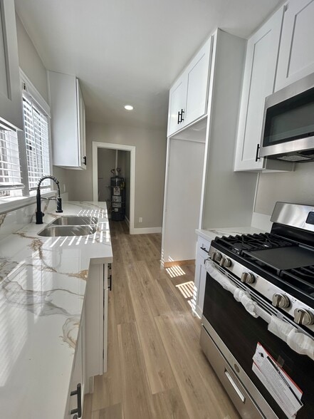 More Photos Of 1041-1045 Gulf Ave, Wilmington Apartments For Sale