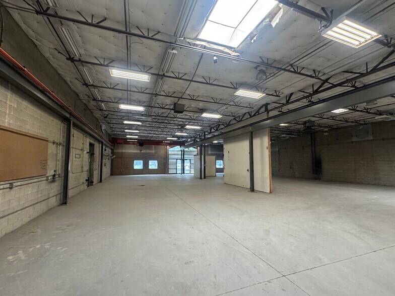 More Photos Of 4268-4272 W Nike Dr, West Jordan Distribution For Lease