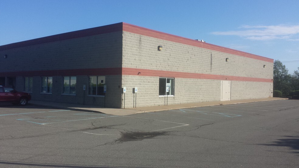 More Photos Of 769-785 Keystone Industrial Park Rd, Dunmore Research And Development For Lease