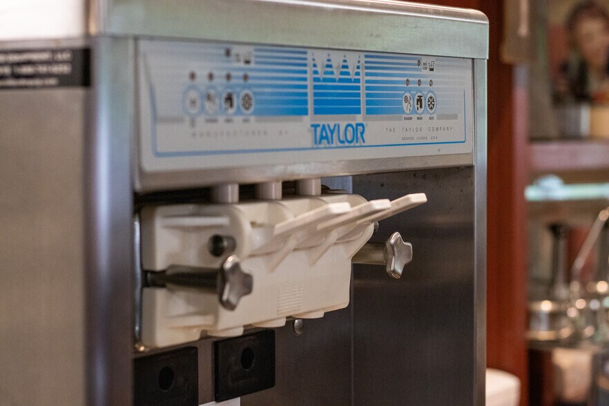 More Photos Of 1364 County Highway 12 rd, Mount Vision Storefront For Sale