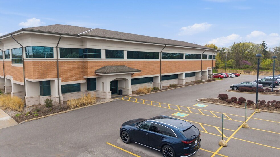 More Photos Of 17000 W North Ave, Brookfield Medical For Lease