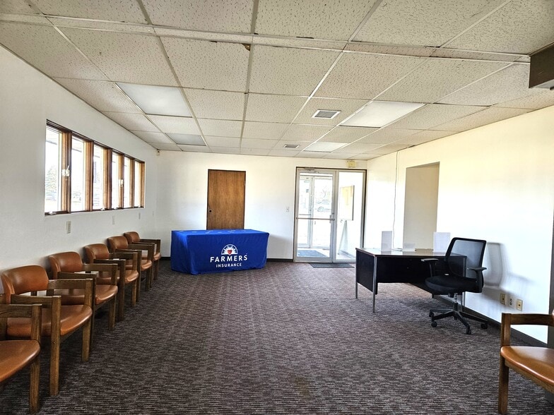 More Photos Of 3215 Christy Way S, Saginaw Flex For Sale