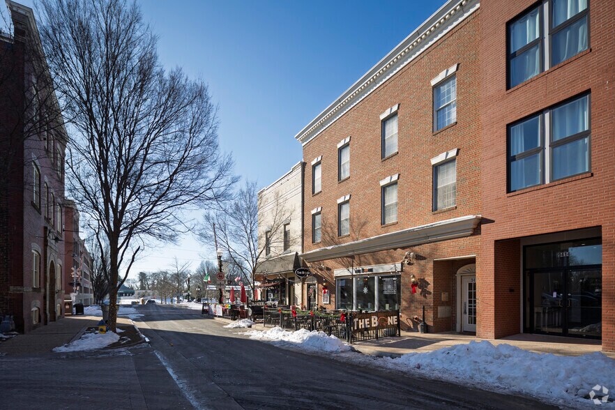 More Photos Of 9414 Battle St, Manassas Apartments For Lease