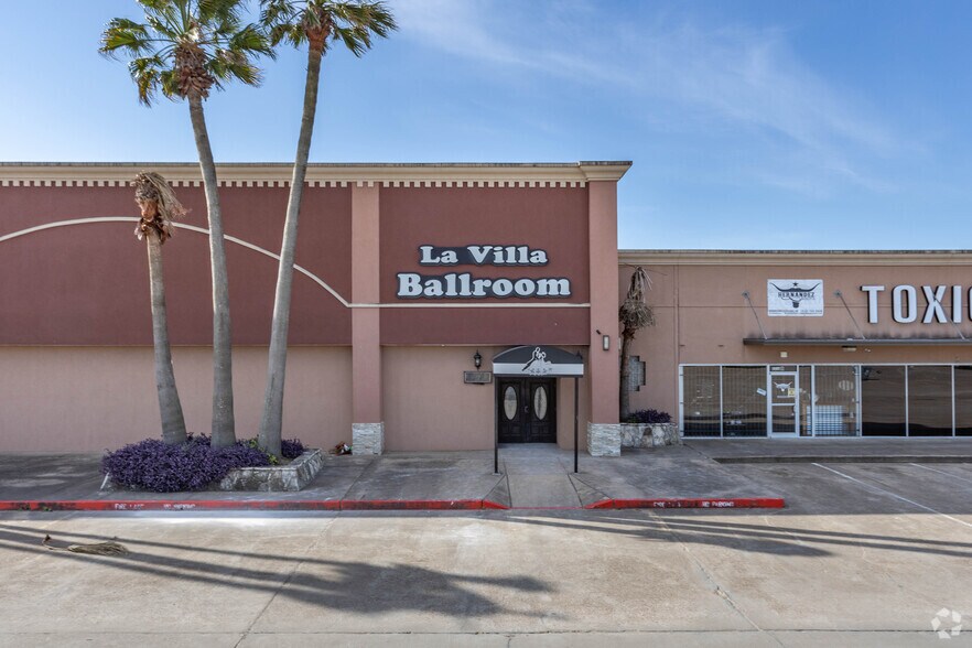 More Photos Of 3316 Shaver St, South Houston General Retail For Lease