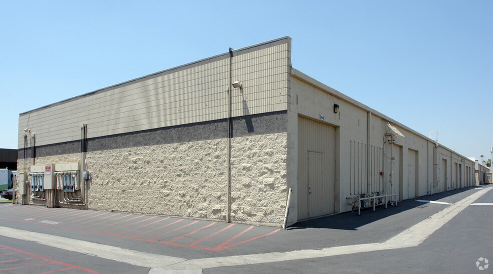 More Photos Of 360-370 Orange Show Ln, San Bernardino Light Distribution For Lease