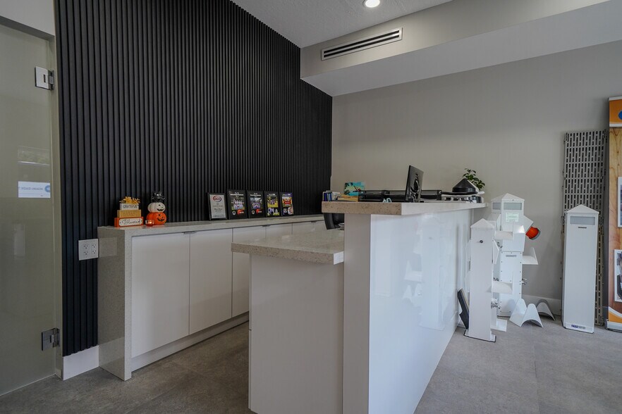 More Photos Of 131-135 Ellis Dr, Tavernier Storefront Retail Residential For Sale