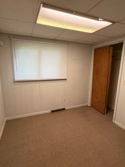 More Photos Of 4039 OH-14, Rootstown Storefront Retail Residential For Sale