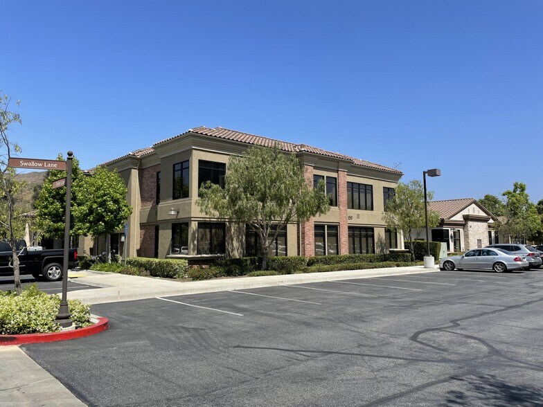More Photos Of 159 Parrot Ln, Simi Valley Office For Sale