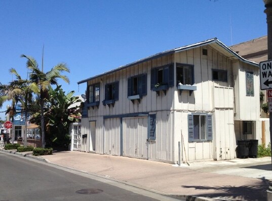 More Photos Of 701 E Balboa Blvd, Newport Beach Storefront Retail Residential For Lease