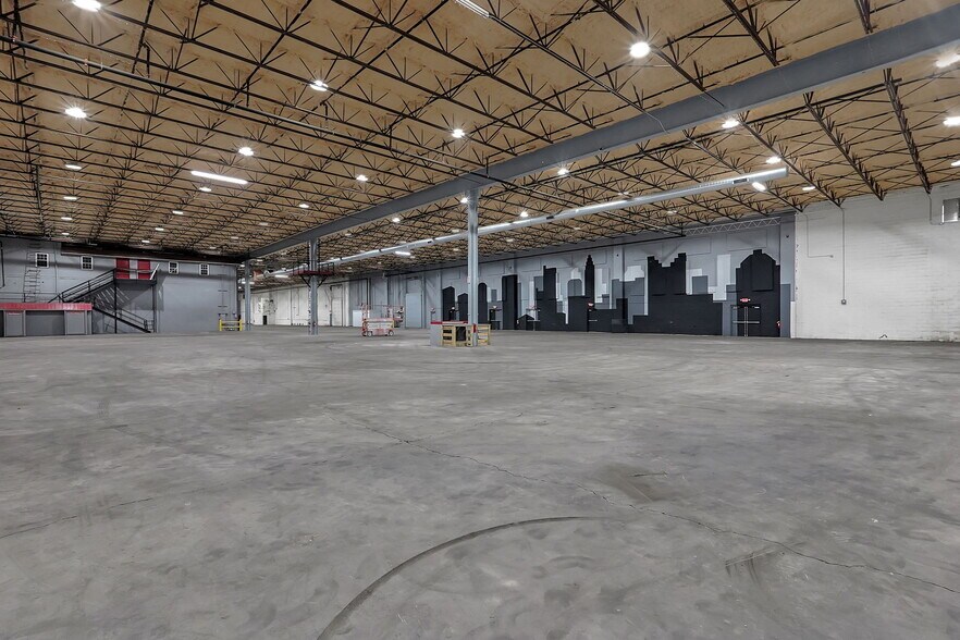 More Photos Of 1450 E Walnut St, Lancaster Manufacturing For Sale