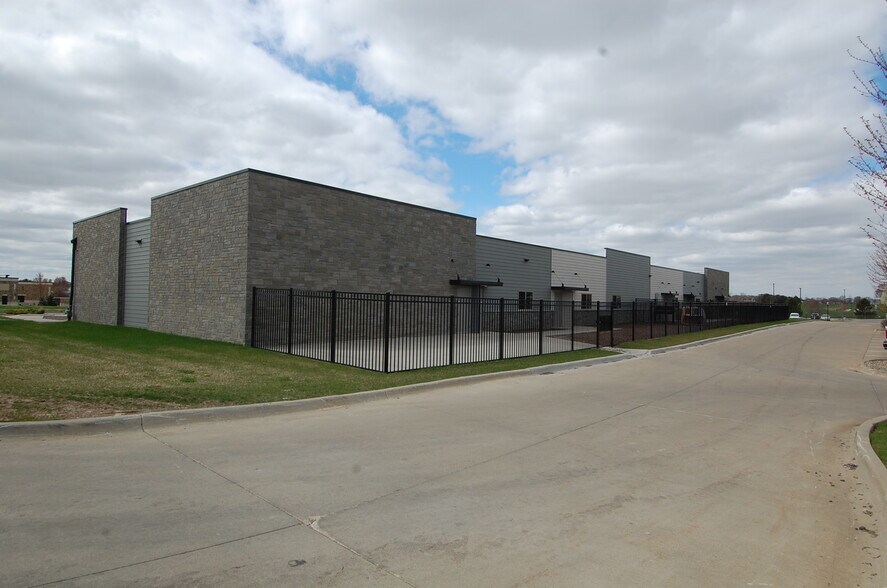 More Photos Of 740 Community Dr, North Liberty General Retail For Lease