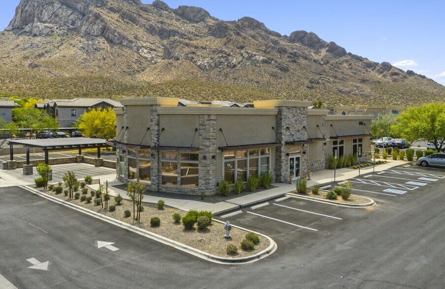 More Photos Of 9660 N Oracle Rd, Oro Valley Fast Food For Lease