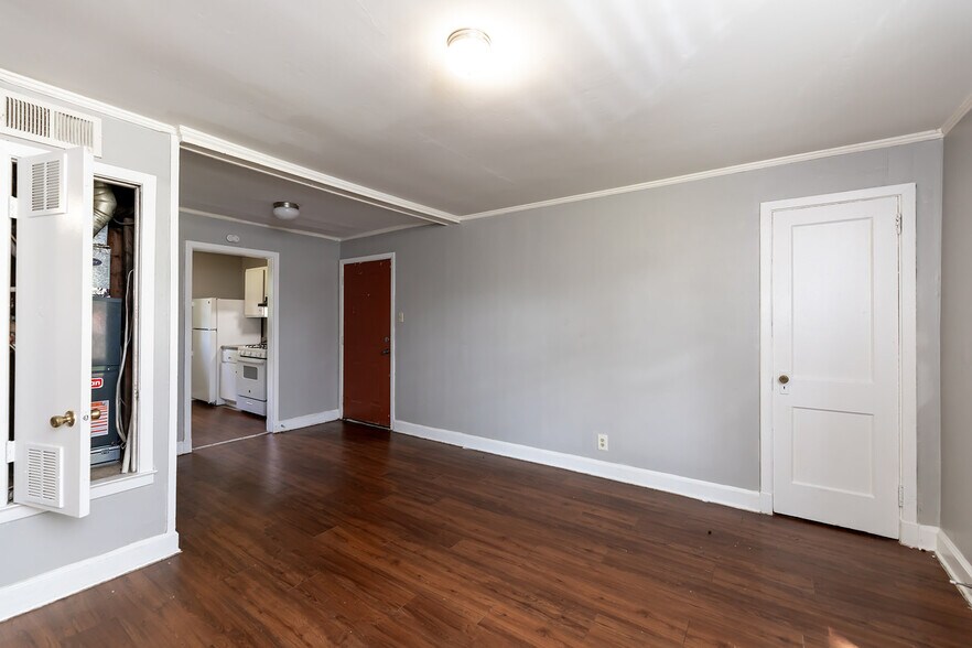More Photos Of 1393 Lapaloma Cir, Memphis Apartments For Sale