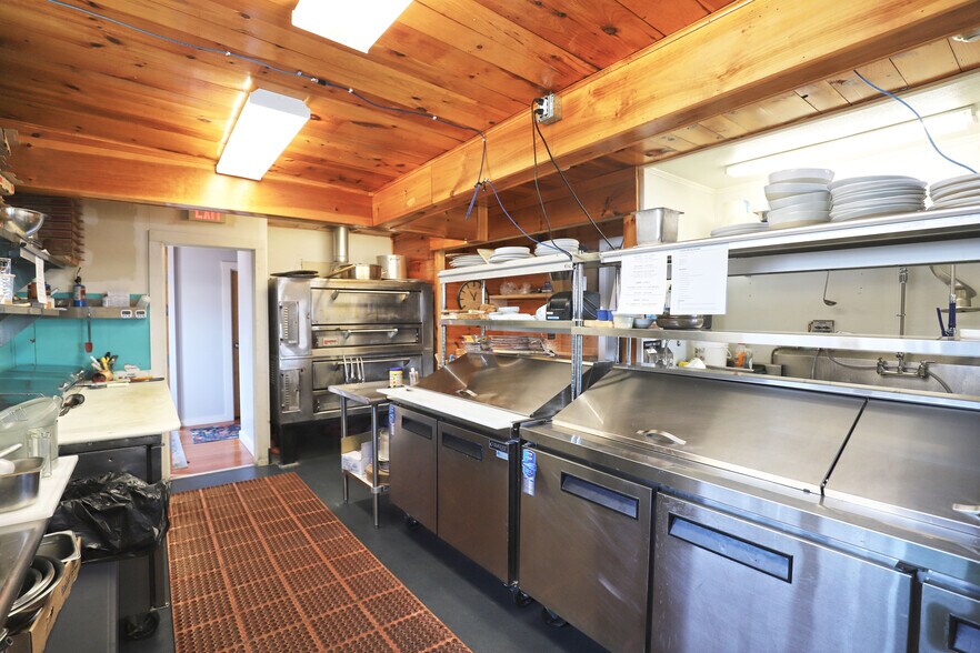 More Photos Of 87 Water St, Woods Hole Storefront Retail Office For Sale