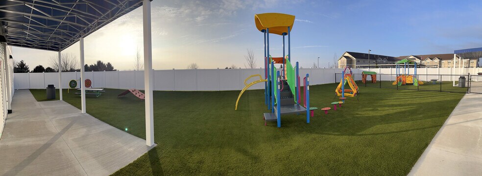 More Photos Of 2220 64th SW st, Byron Center Daycare Center For Sale