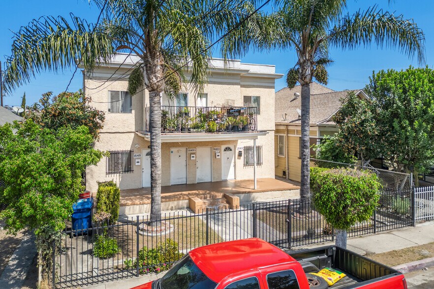 More Photos Of 1543 W 22nd Pl, Los Angeles Multifamily For Sale