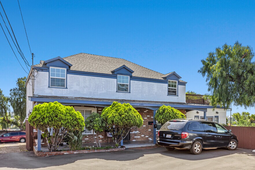 More Photos Of 2241-2247 Prospect St, National City Apartments For Sale