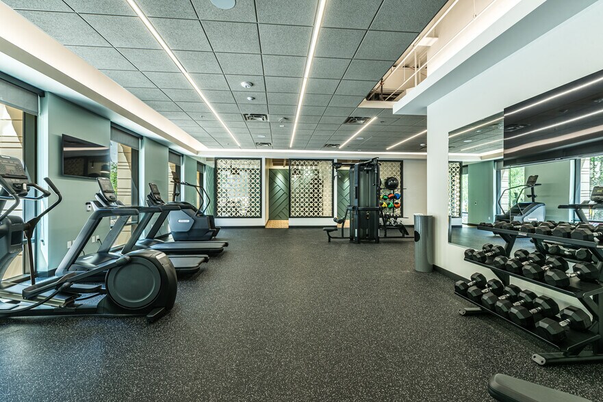 More Photos Of 8605 E Raintree Dr, Scottsdale Office For Lease