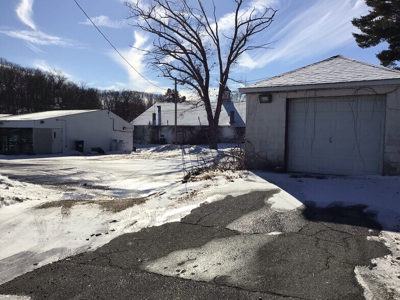 More Photos Of 606 Southbridge St, Auburn Auto Repair For Sale
