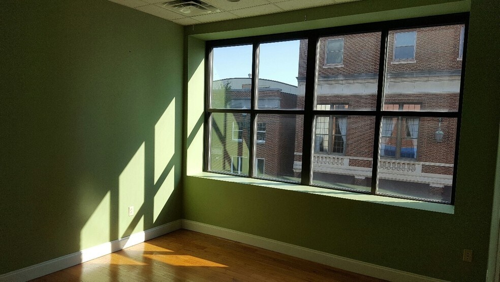 More Photos Of 9 Union St N, Concord Office For Sale