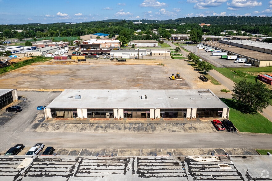More Photos Of 137 Citation Ct, Birmingham Unknown For Lease