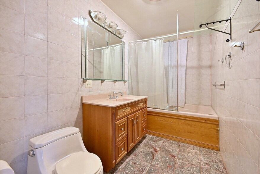 More Photos Of 6744-6756 W Belmont Ave, Chicago Storefront Retail Residential For Sale