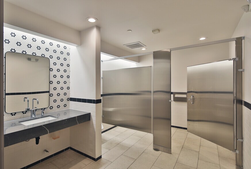 More Photos Of 1161 Parkview Dr, Covina Medical For Sale