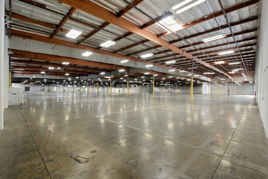 More Photos Of 300 E Arrow Hwy, San Dimas Warehouse For Sale