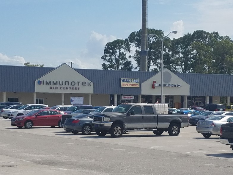 More Photos Of 4558-4624 Lake Worth Rd, Greenacres Restaurant For Lease