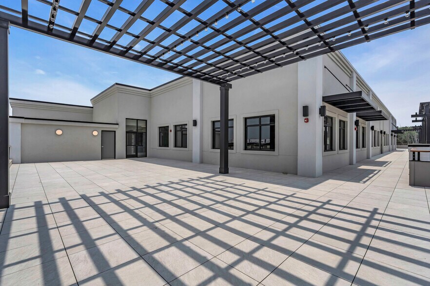 More Photos Of 515 Monmouth Rd, Jackson Sports And Entertainment For Lease