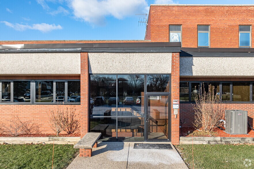 More Photos Of 110 Lincoln St, Johnson Creek Manufacturing For Sale