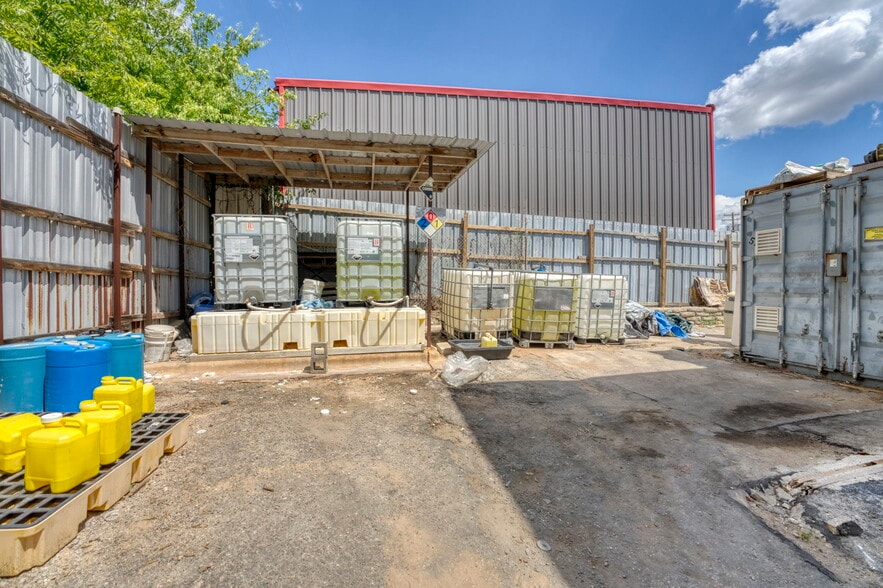 More Photos Of 900 McPhaul, Austin Warehouse For Sale
