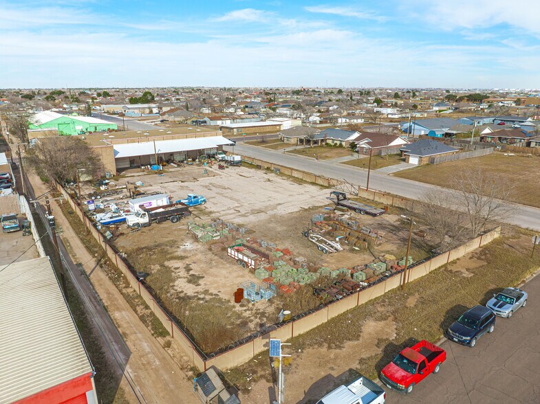 More Photos Of 308 E Louisiana Ave, Midland Light Manufacturing For Sale