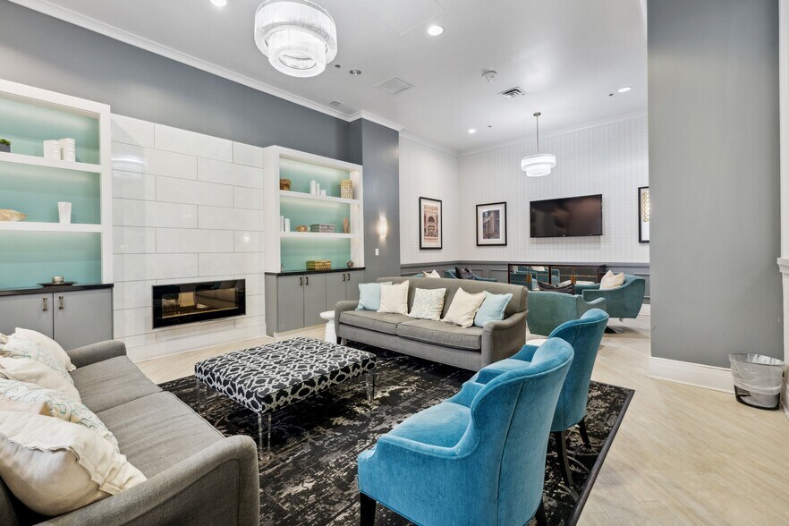 More Photos Of 114 E Franklin St, Richmond Apartments For Sale