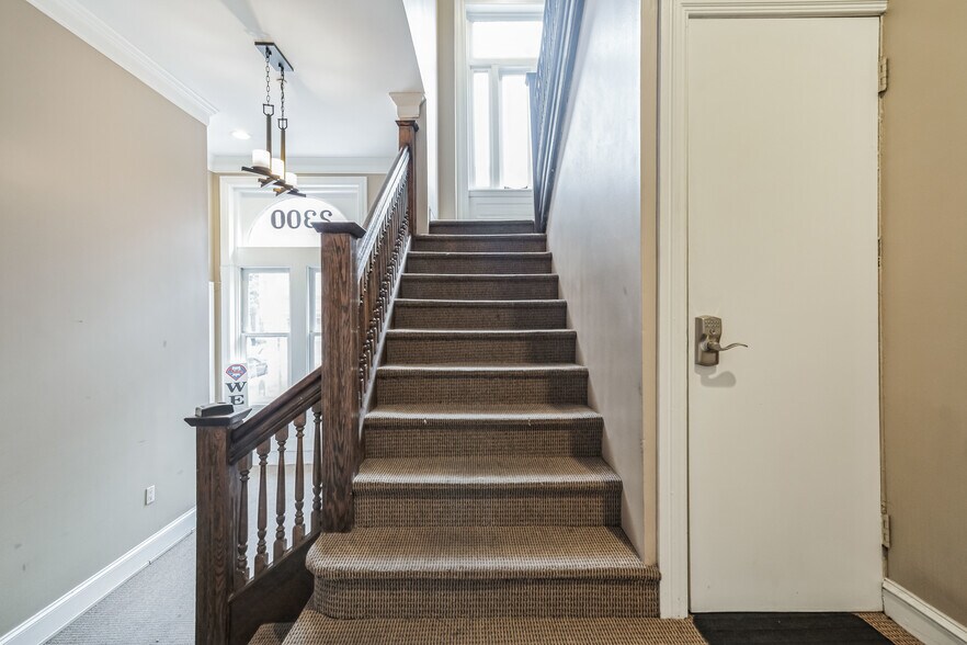 More Photos Of 2300 Locust St, Philadelphia Apartments For Sale