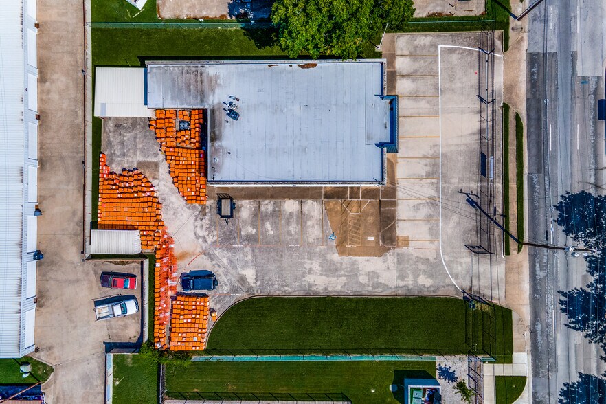 More Photos Of 502 N Haskell Ave, Dallas Office For Sale