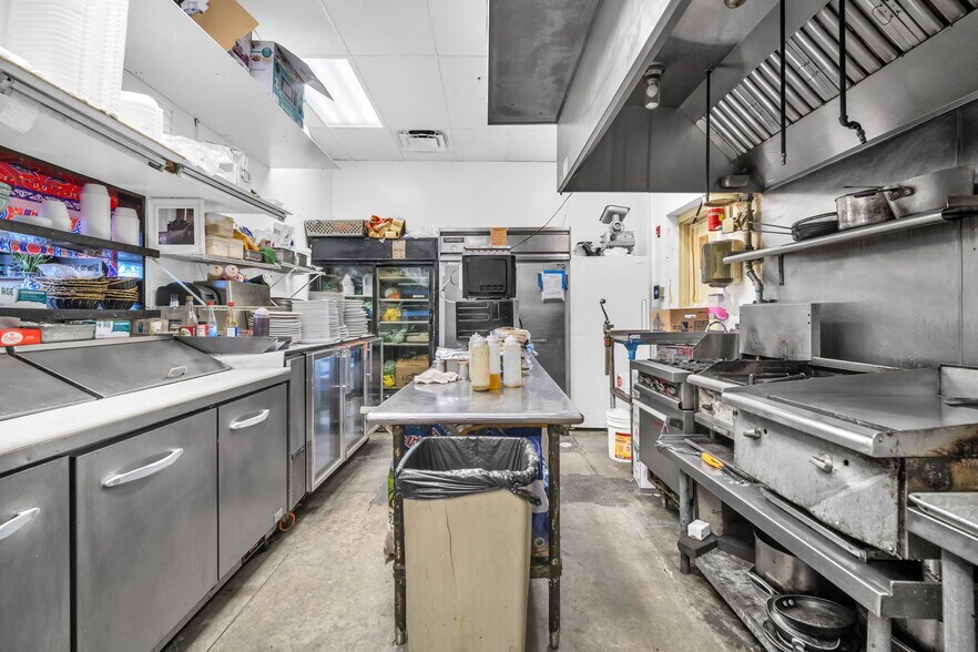 More Photos Of 2535-2555 E Atlantic Blvd, Pompano Beach Storefront For Sale