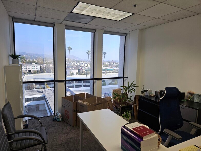 More Photos Of 620 N Brand Blvd, Glendale Office For Lease