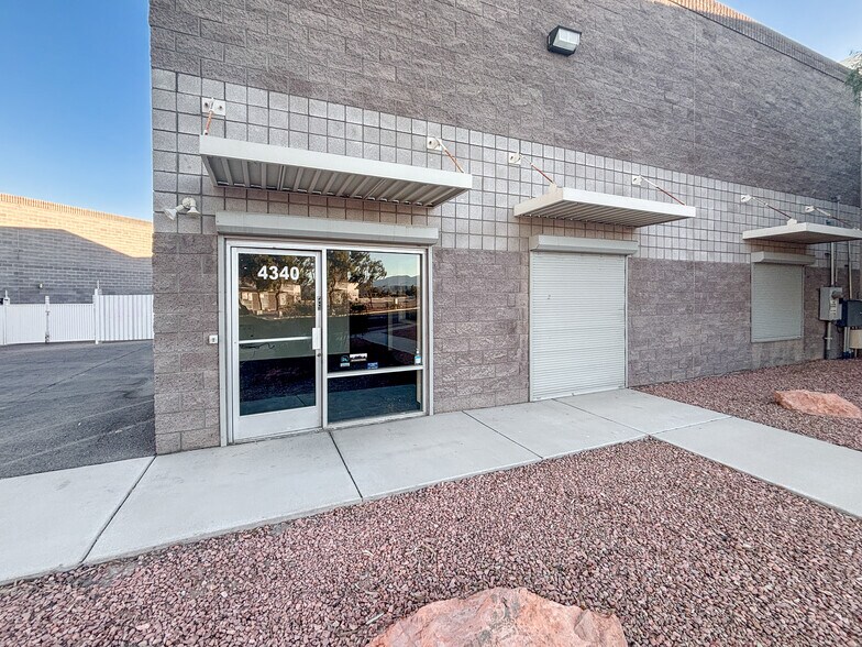 More Photos Of 4340 E Alexander Rd, Las Vegas Warehouse For Lease