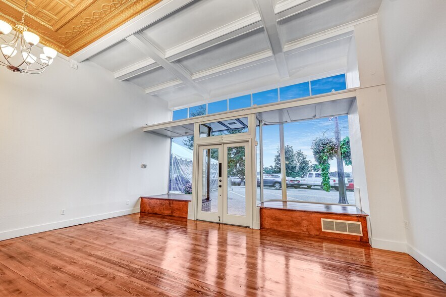 More Photos Of 1116 1st St, Snohomish Storefront For Lease