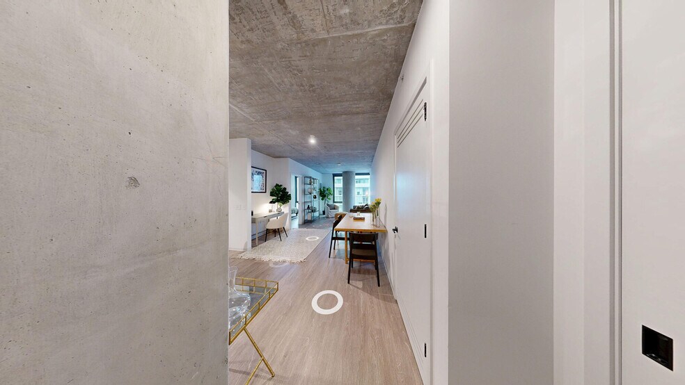 More Photos Of 1717 S Michigan Ave, Chicago Apartments For Lease
