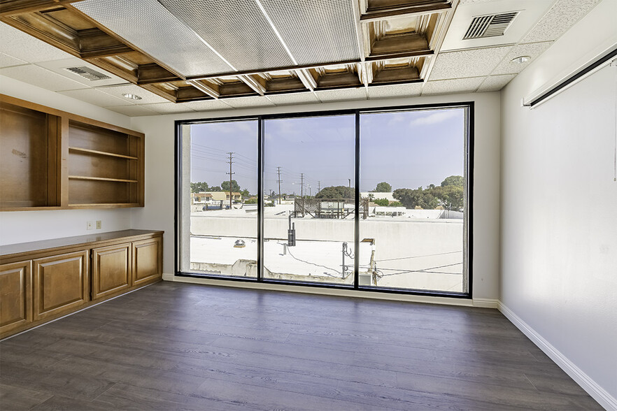 More Photos Of 1500 Crenshaw Blvd, Torrance Medical For Lease