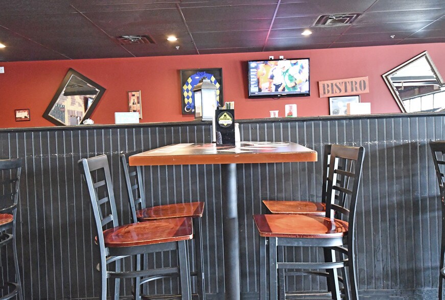 More Photos Of 5905-6055 Timber Ridge Dr, Prospect Unknown For Lease